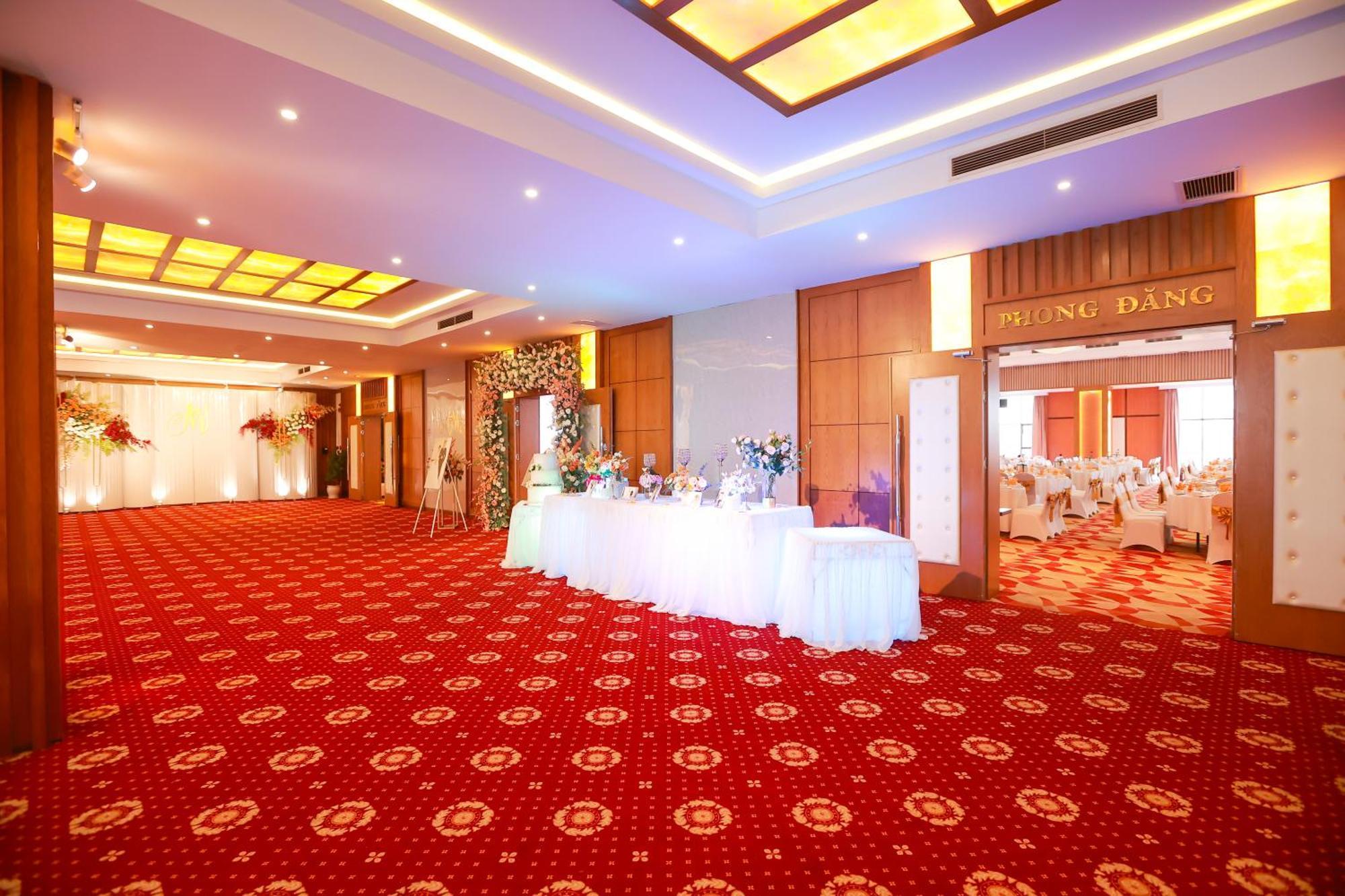 Muong Thanh Luxury Nhat Le Hotel Dong Hoi Exterior foto