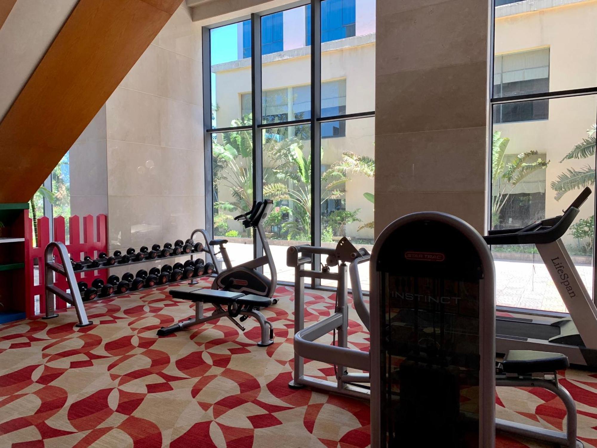 Muong Thanh Luxury Nhat Le Hotel Dong Hoi Exterior foto